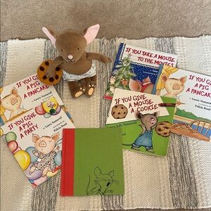 Children’s book set and plus mouse toy “If you give a mouse a cookie” series